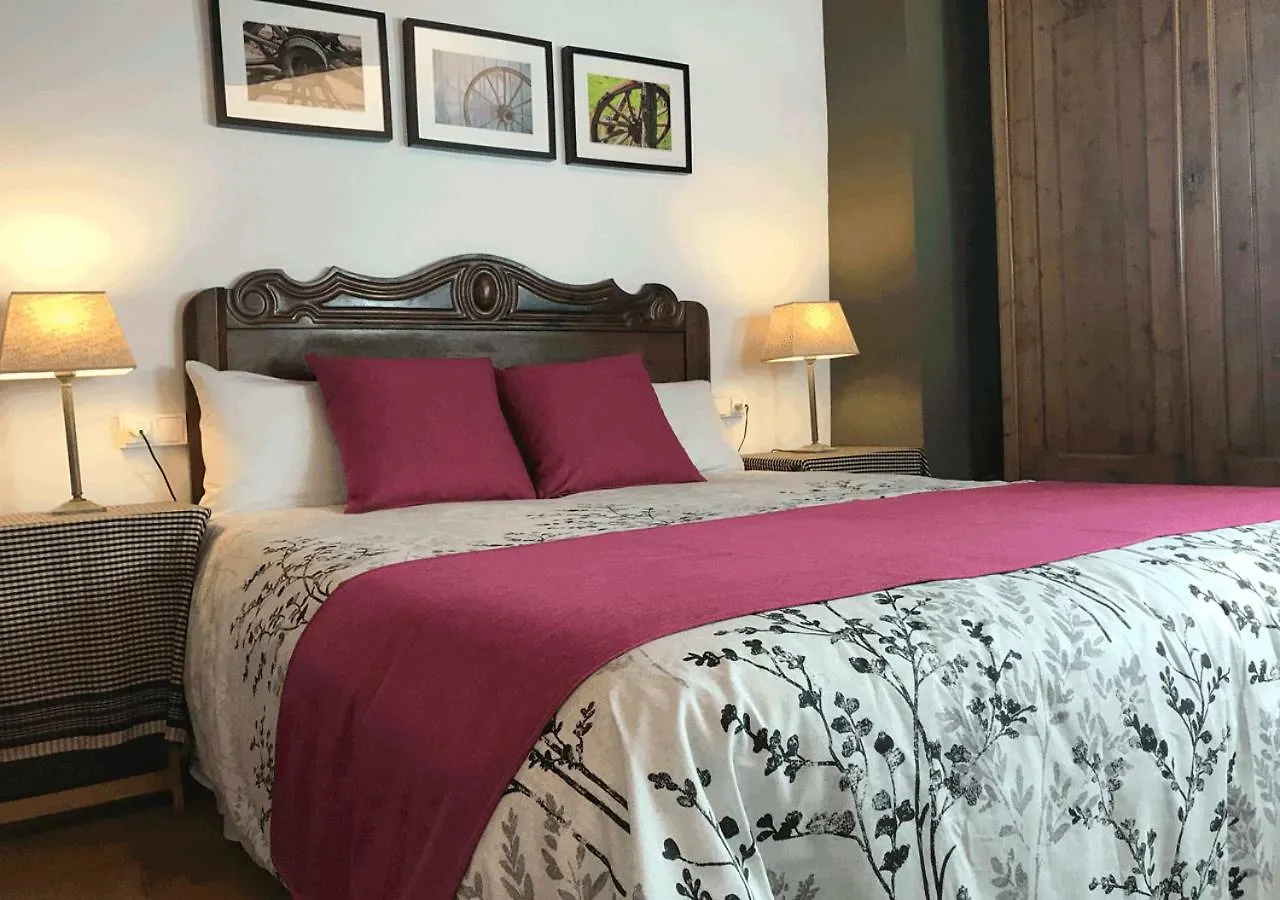 Cal Carreter Hostal Mieres  Casa rural